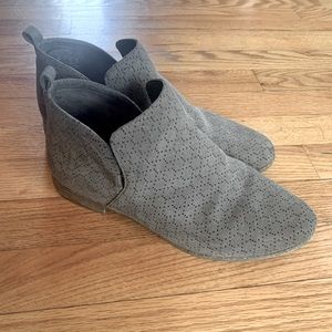 Dr. Scholl’s Rate Ankle Boots Booties Low Heel Microfiber Mesh Suede